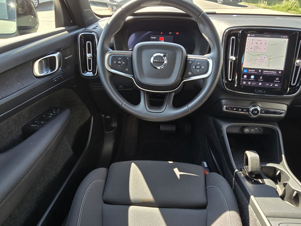 Volvo Ex40