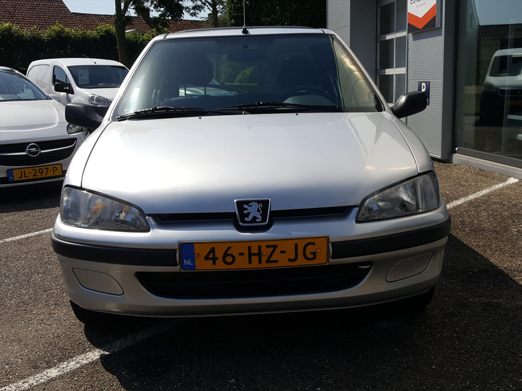 Peugeot 106