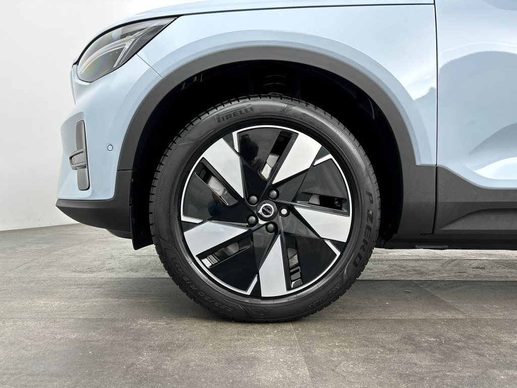 Volvo Ex40
