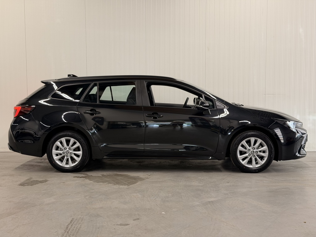 Toyota Corolla Touring Sports