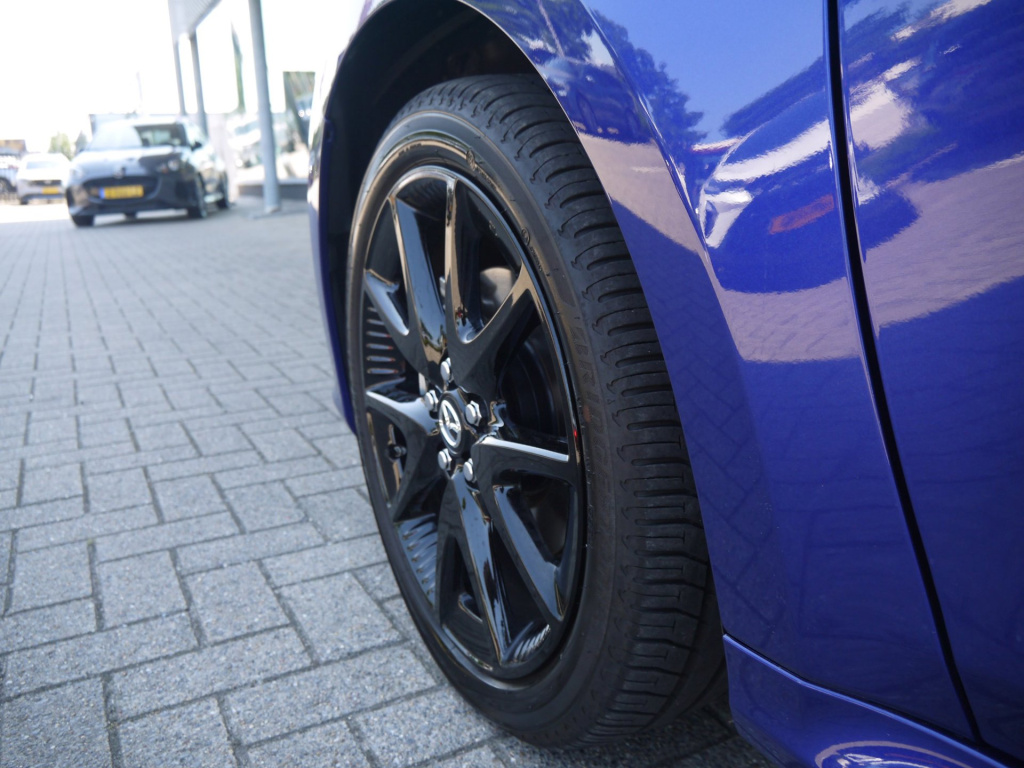 Mazda 2 Hybrid