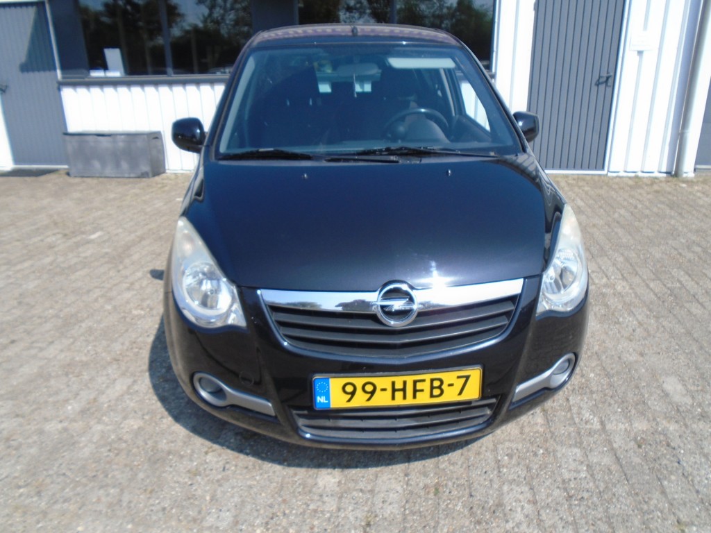 Opel Agila