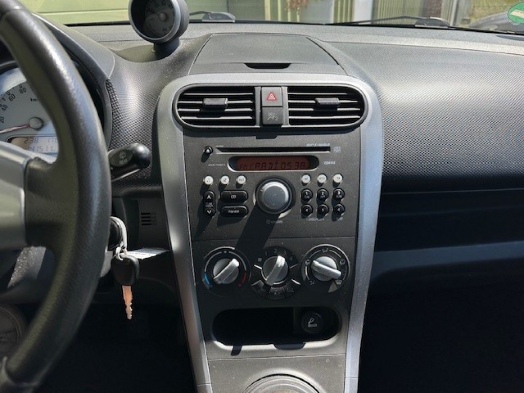 Opel Agila