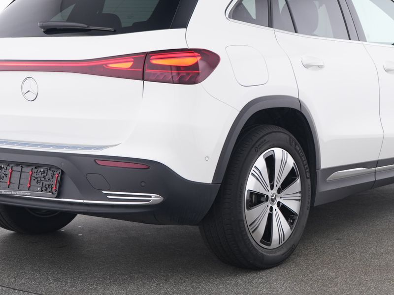 Mercedes-Benz Eqa
