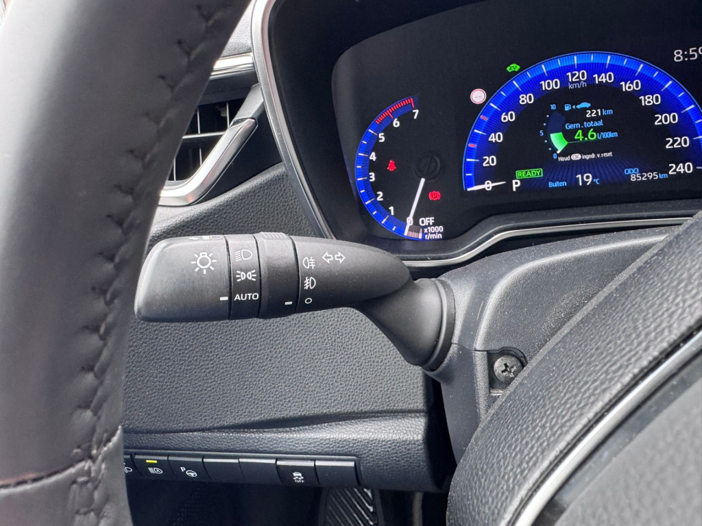 Toyota Corolla Touring Sports
