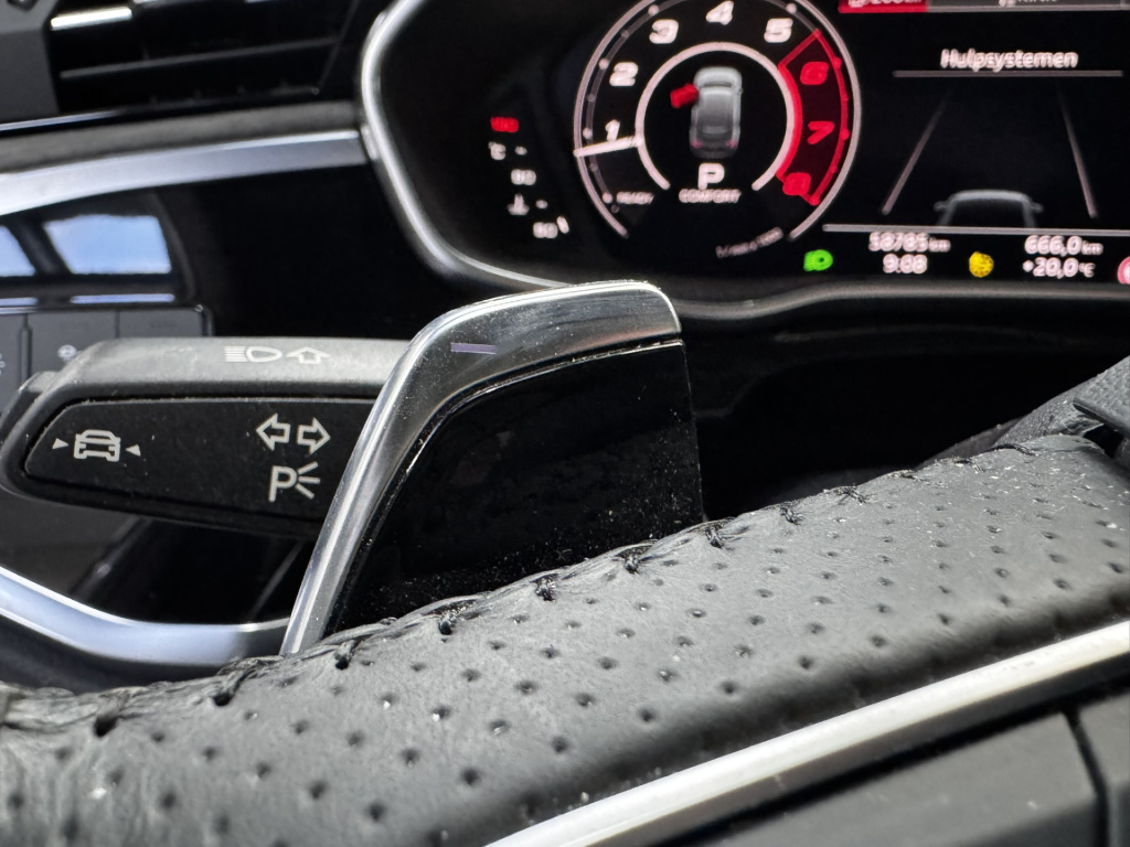 Audi Rsq3