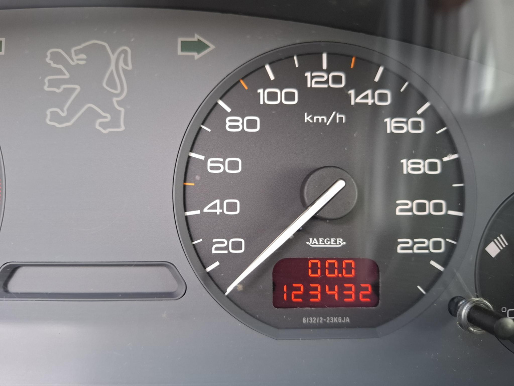 Peugeot 406