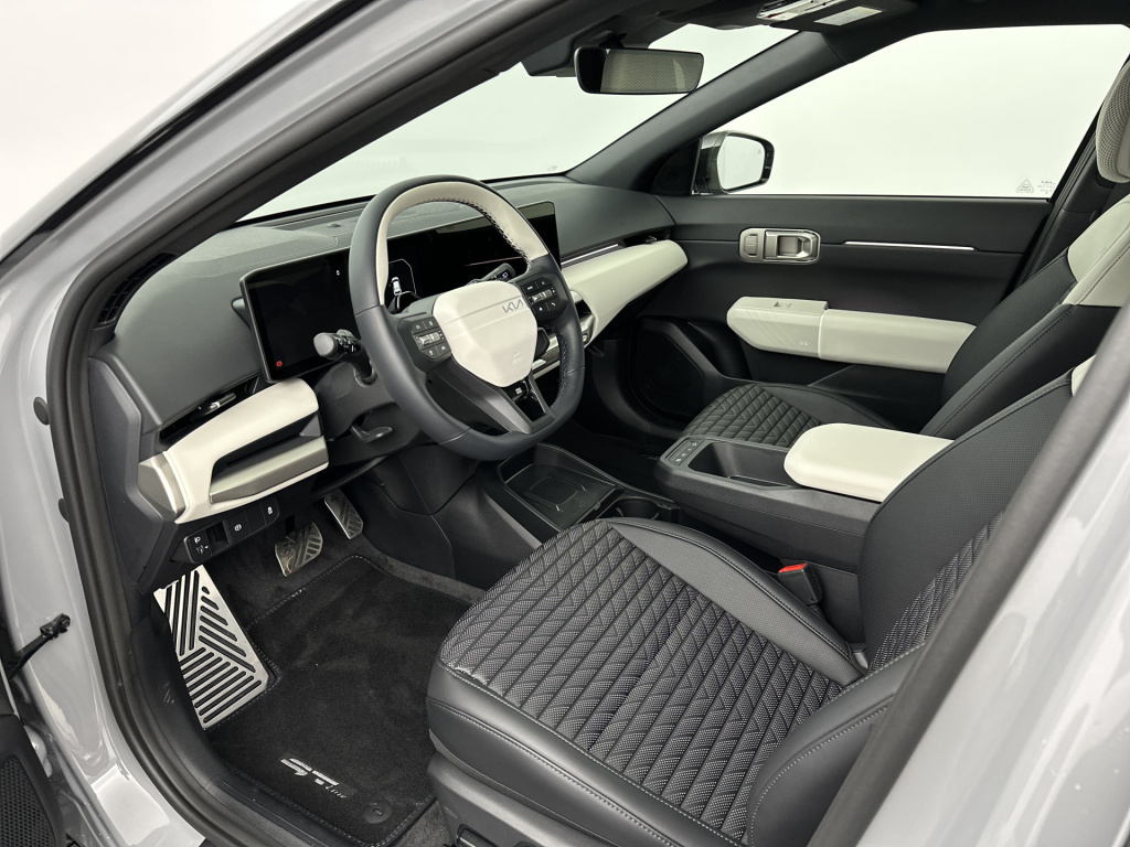 Kia Ev4
