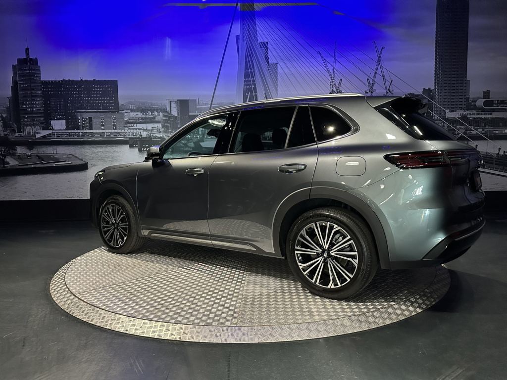 Geely Starray Em-i