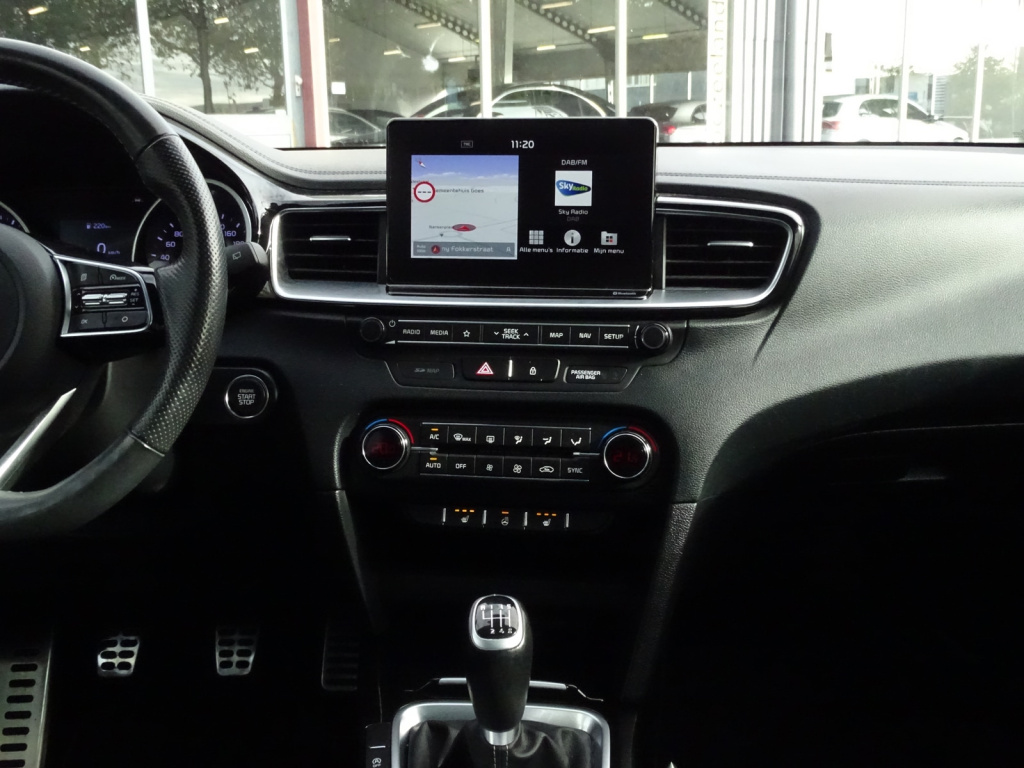 Kia Proceed