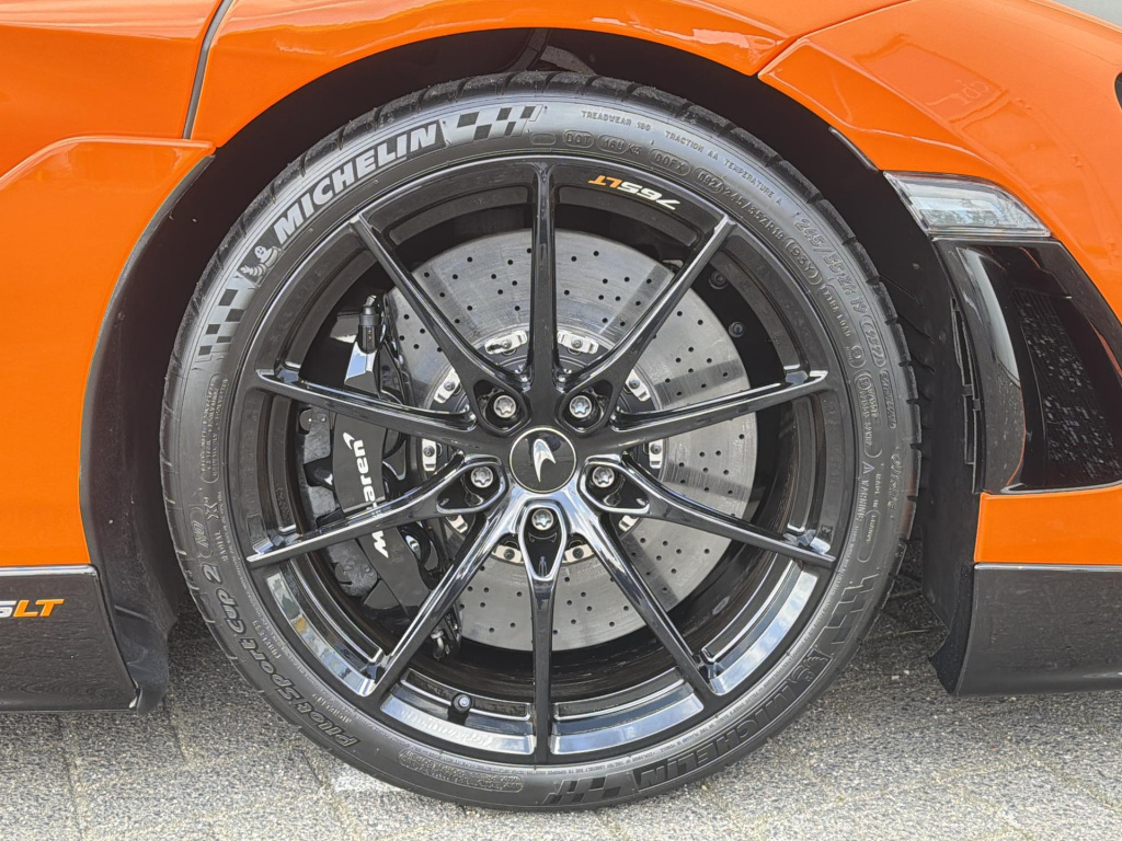 Mclaren 765lt