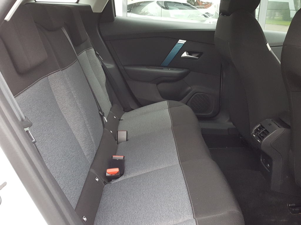 Citroen Ë-c4