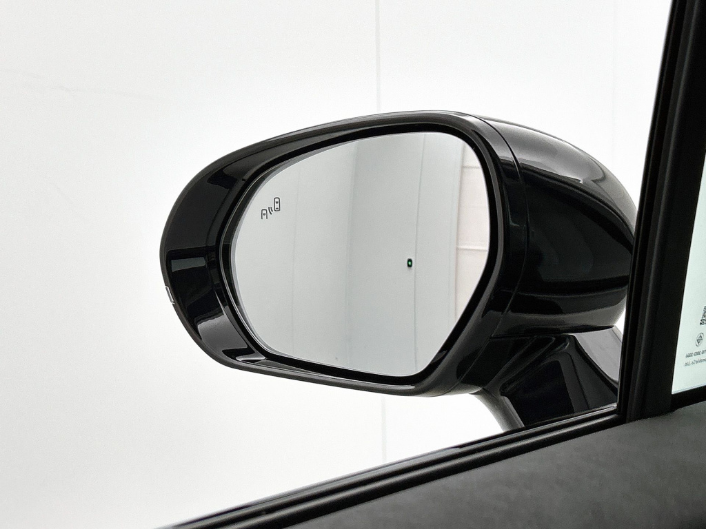 Leapmotor C10