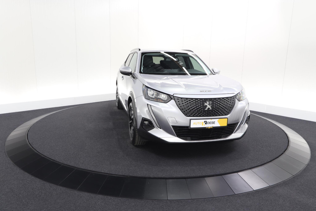 Peugeot E-2008