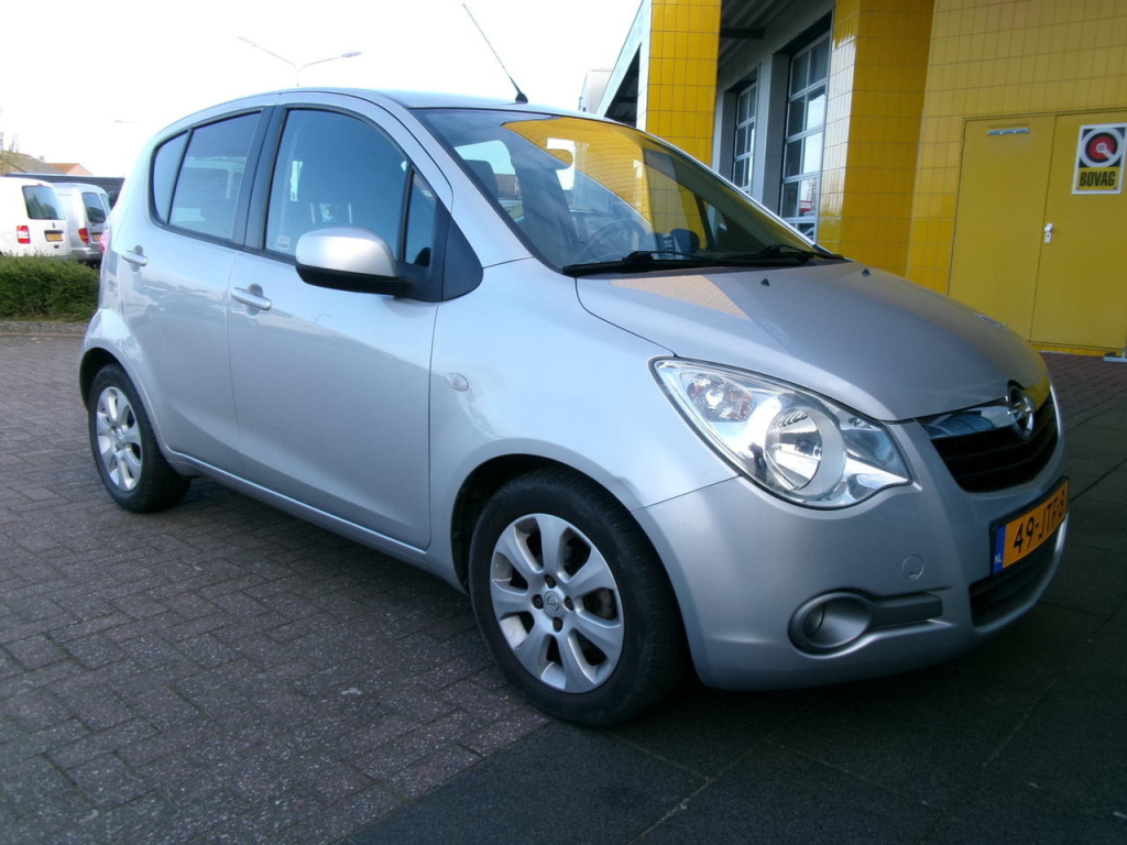Opel Agila