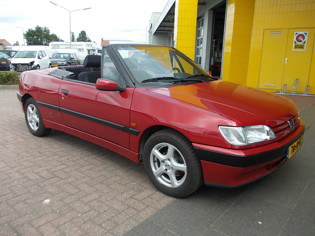 Peugeot 306