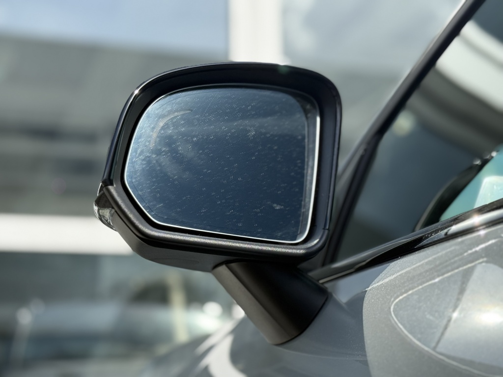 Volvo Ex40