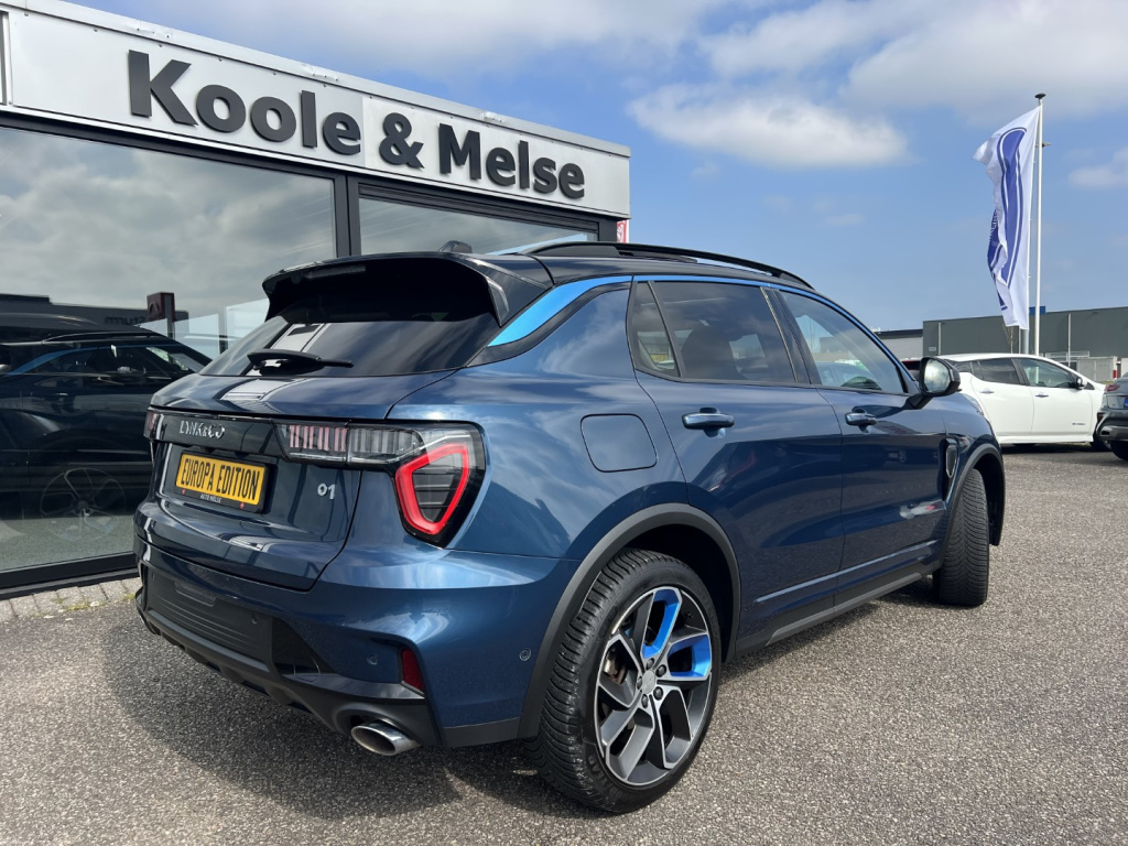 Lynk & Co 01