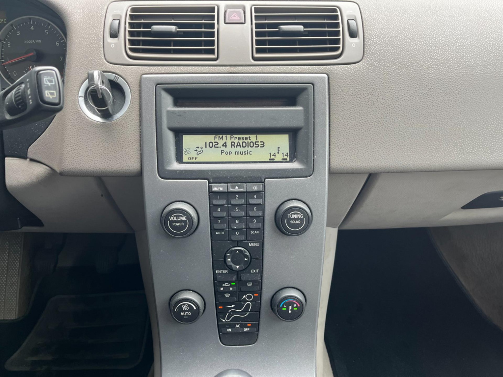 Volvo V50