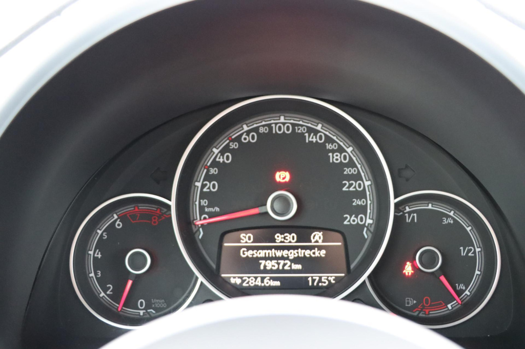 Volkswagen New Beetle