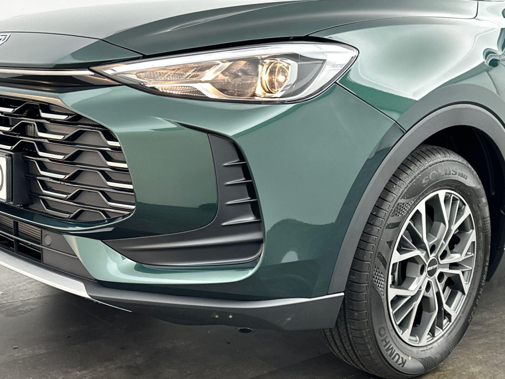 MG ZS