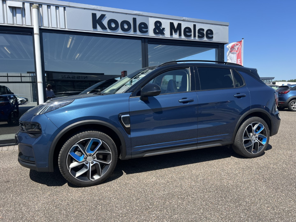 Lynk & Co 01