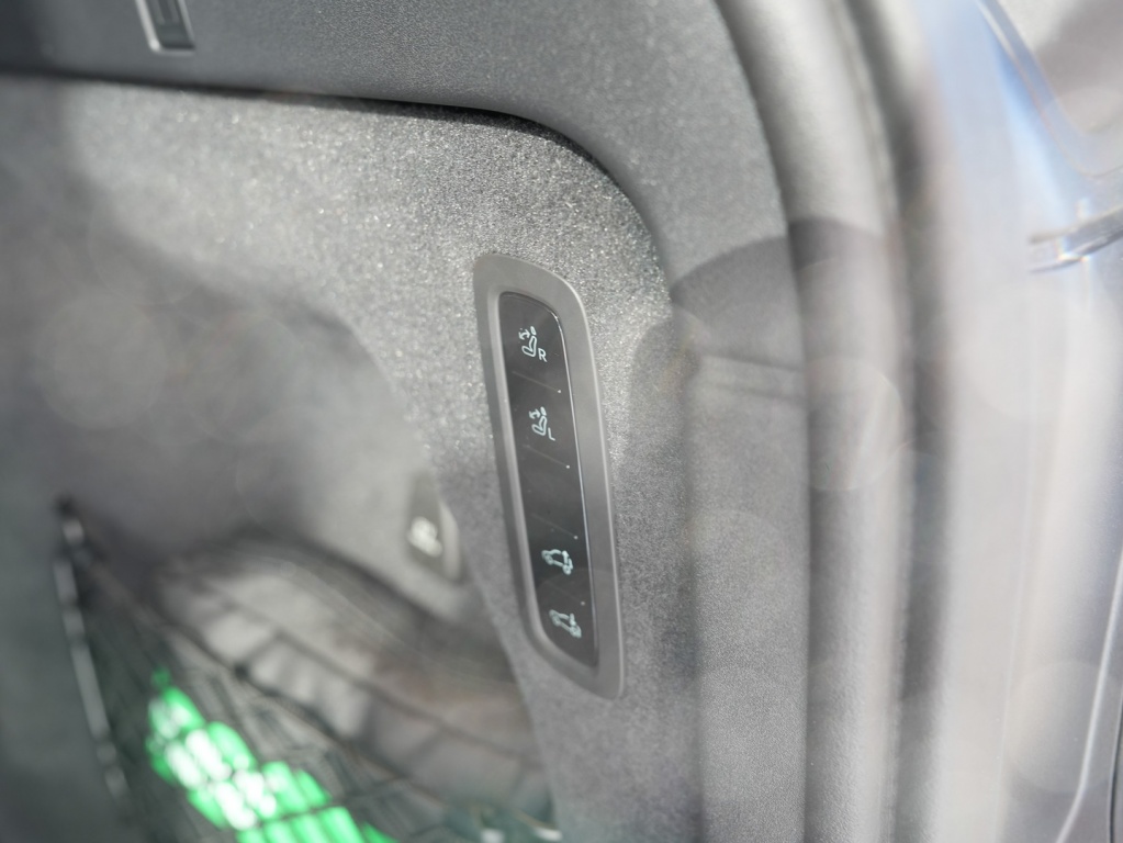 Volvo Ex90