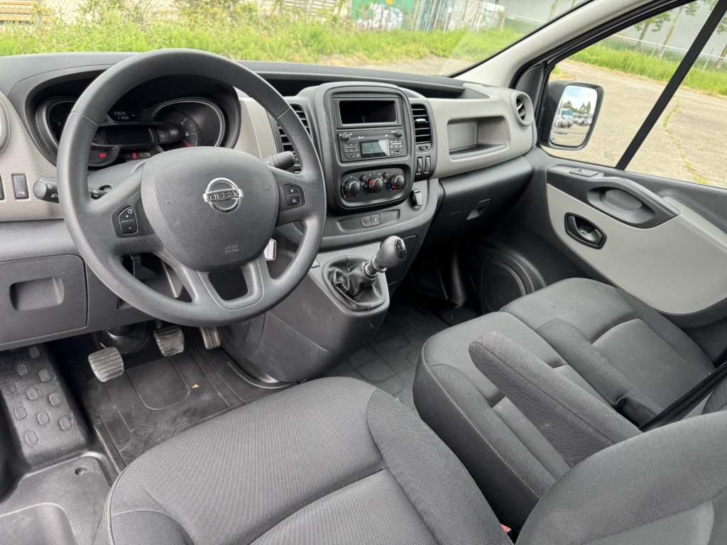 Nissan Nv300