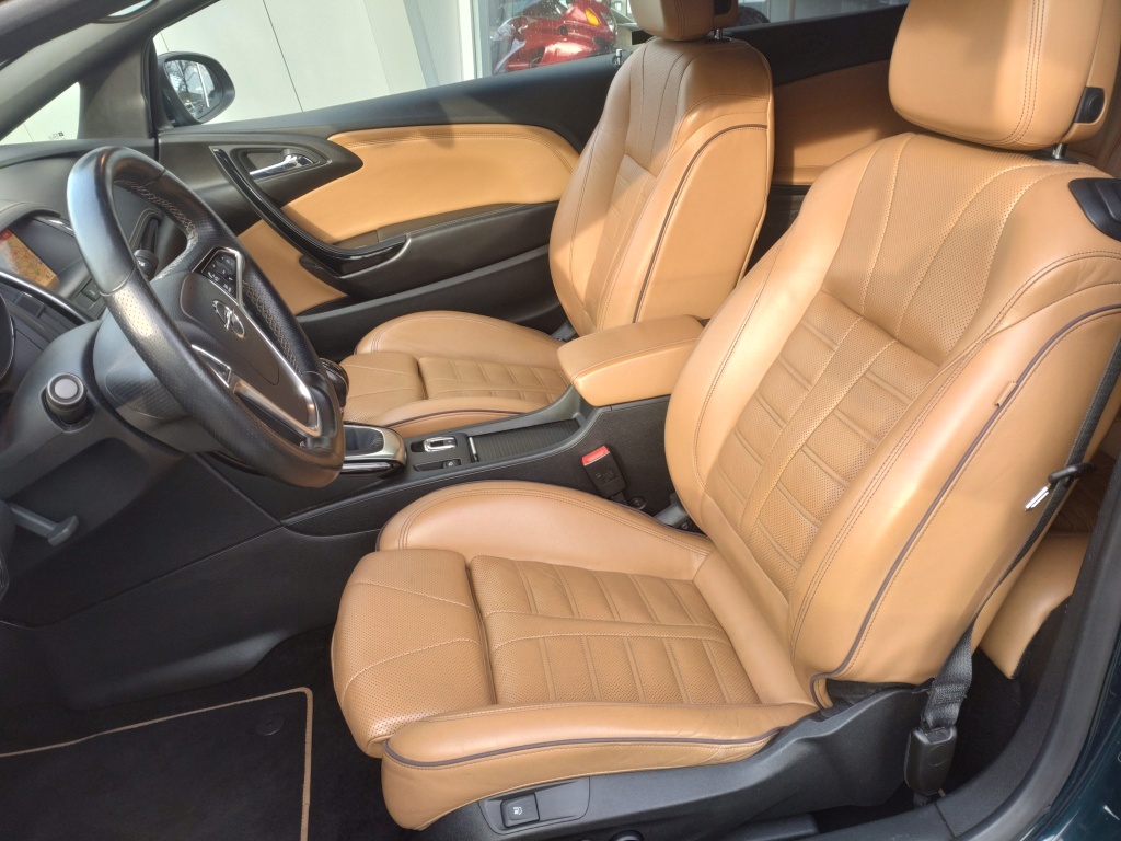 Opel Cascada
