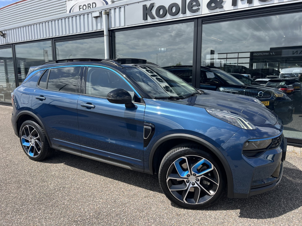 Lynk & Co 01
