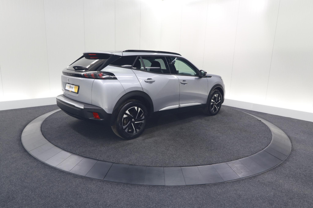 Peugeot E-2008