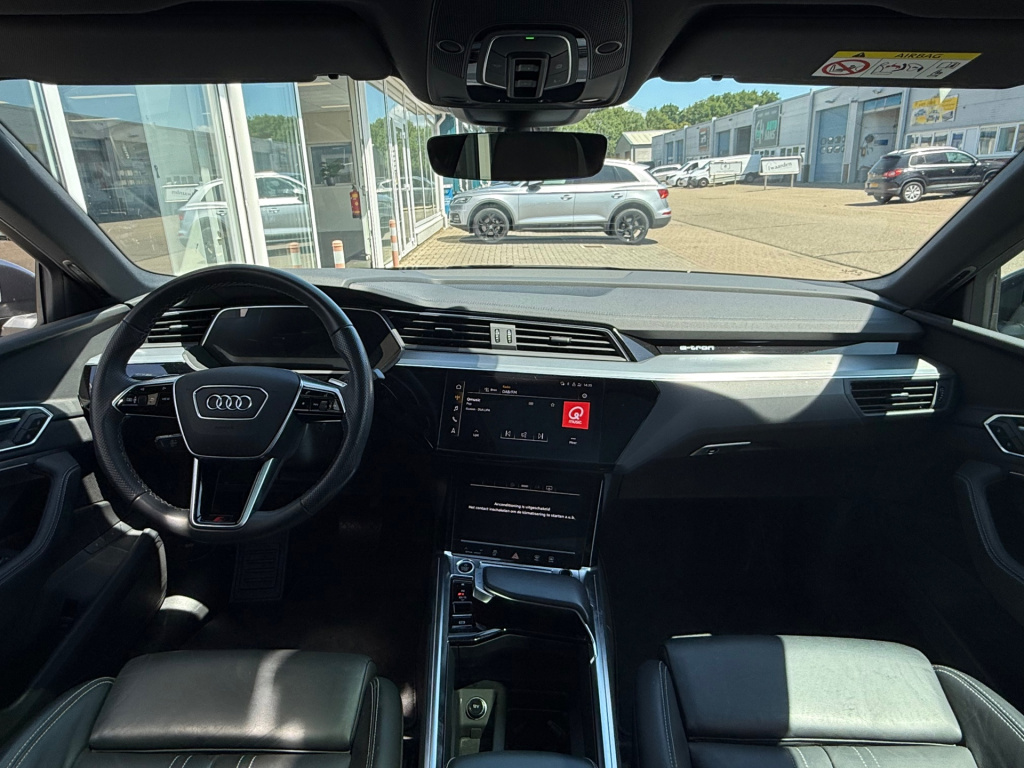 Audi E-tron