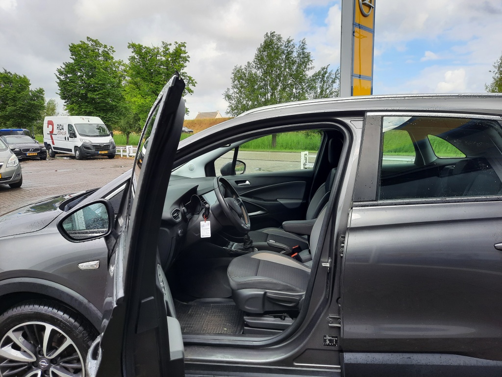 Opel Crossland X