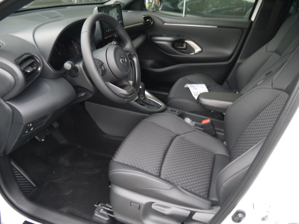 Mazda 2 Hybrid