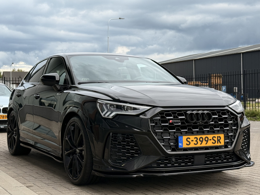 Audi Rsq3