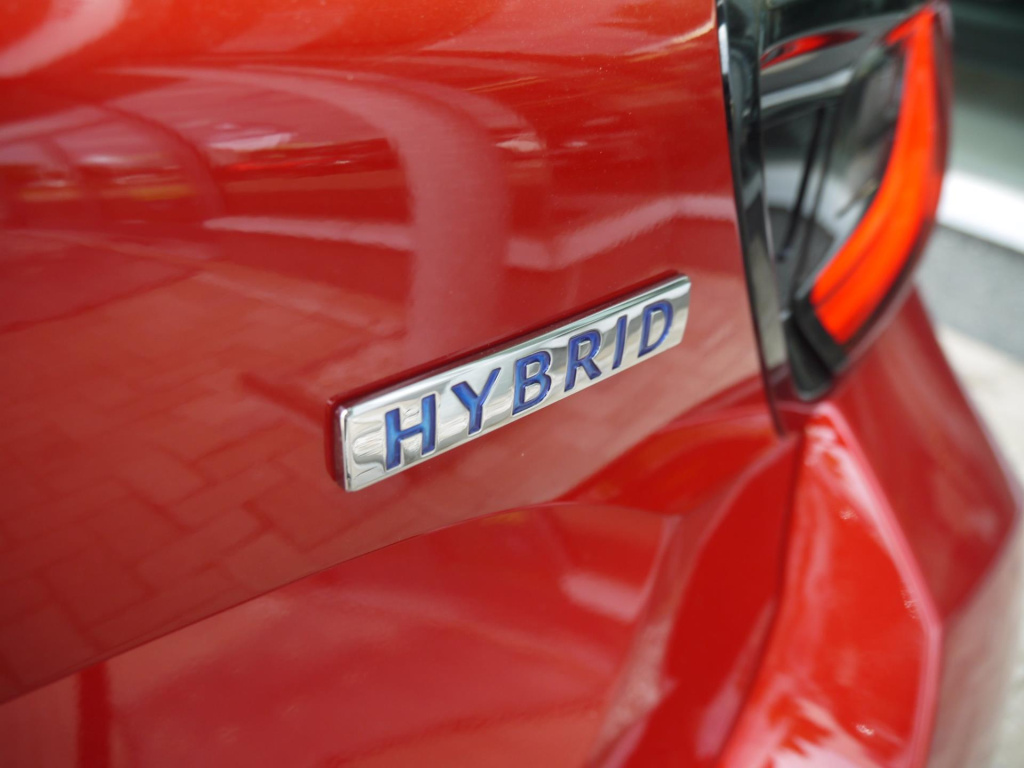 Mazda 2 Hybrid