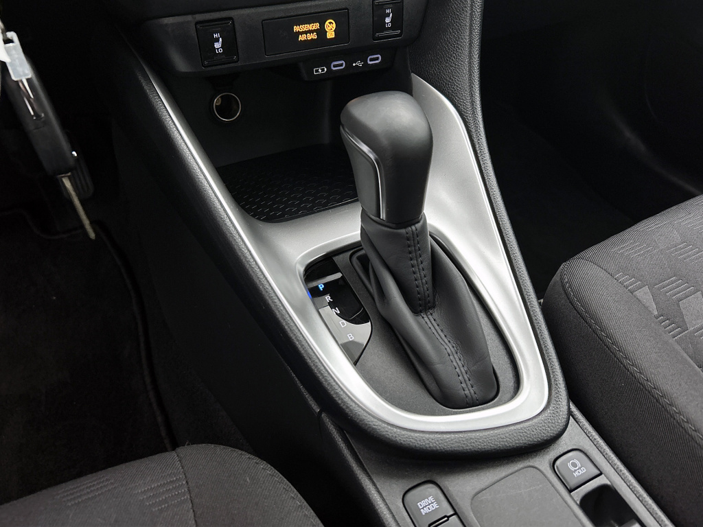 Mazda 2 Hybrid