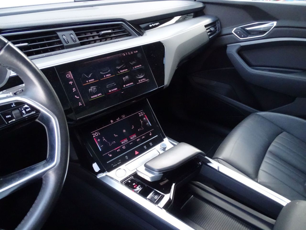 Audi E-tron