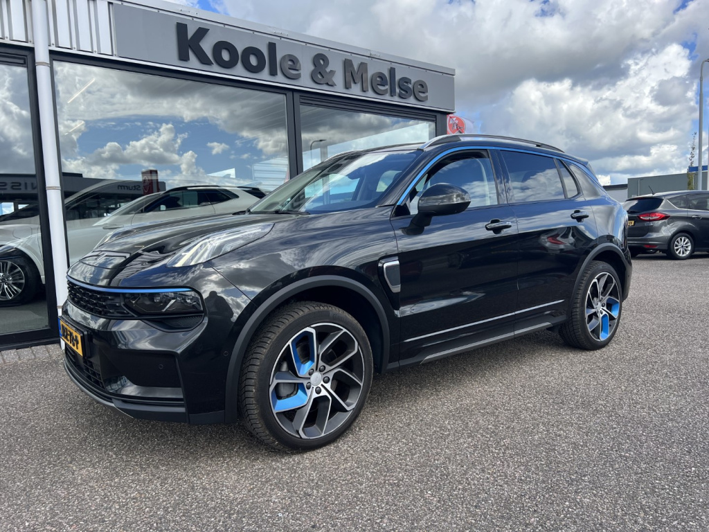 Lynk & Co 01