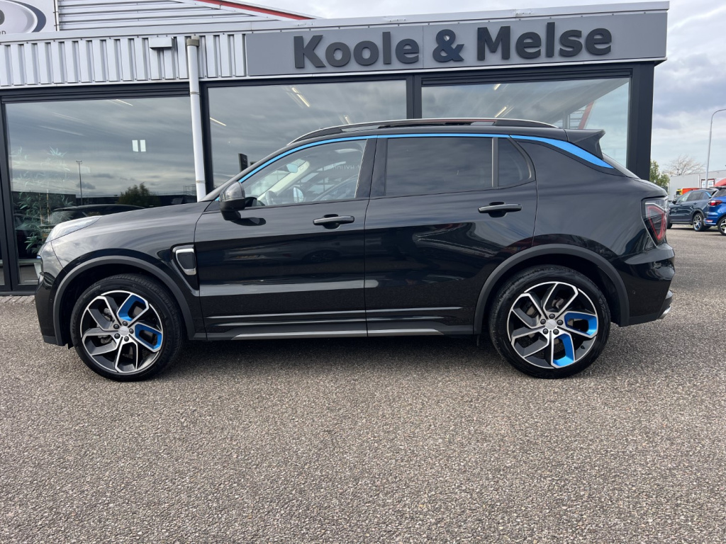 Lynk & Co 01