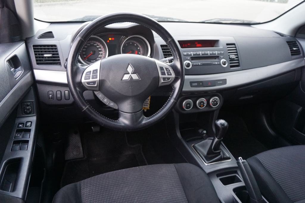 Mitsubishi Lancer