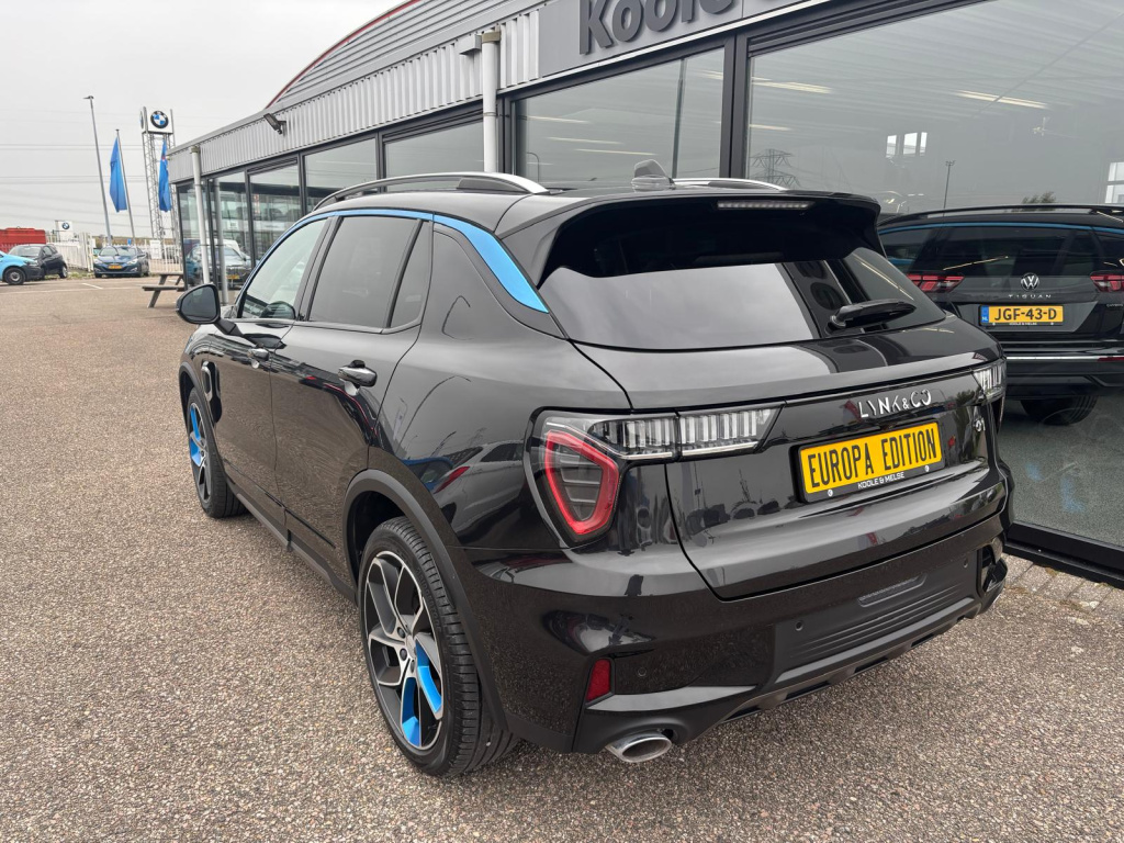 Lynk & Co 01