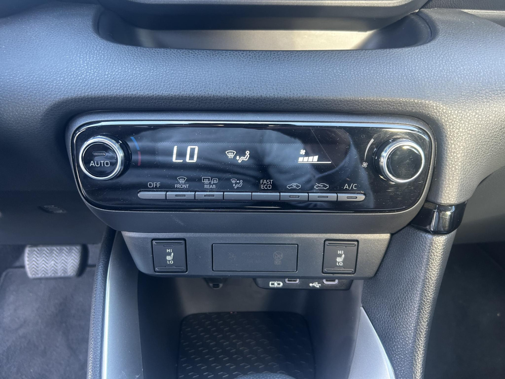 Mazda 2 Hybrid