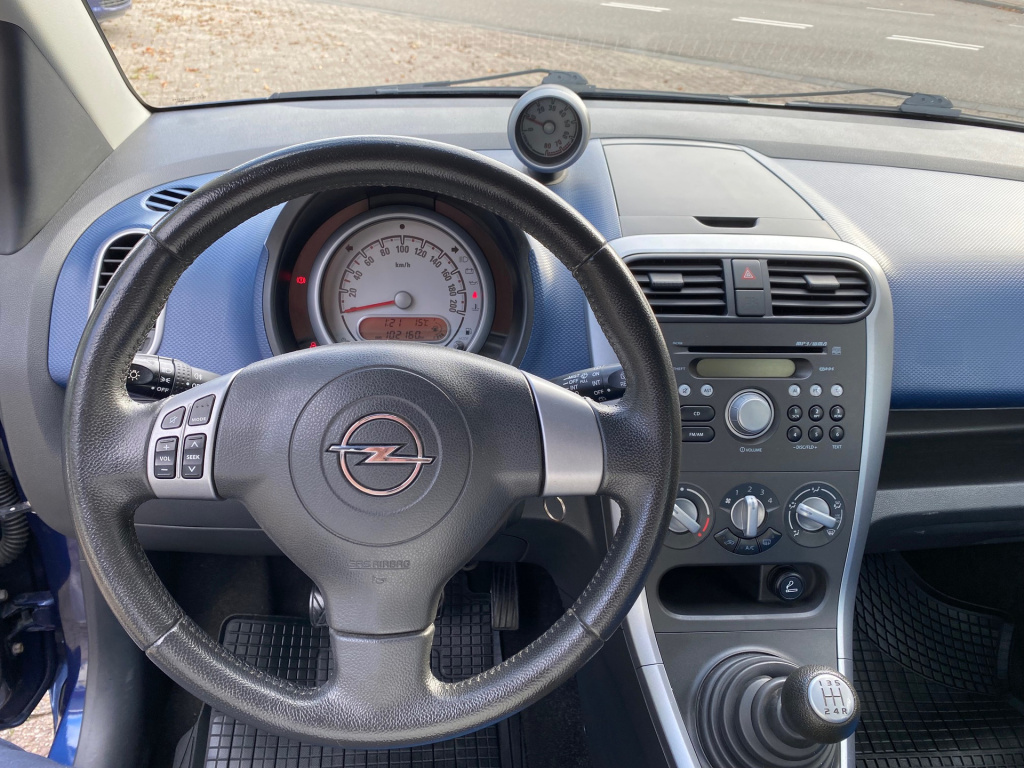 Opel Agila