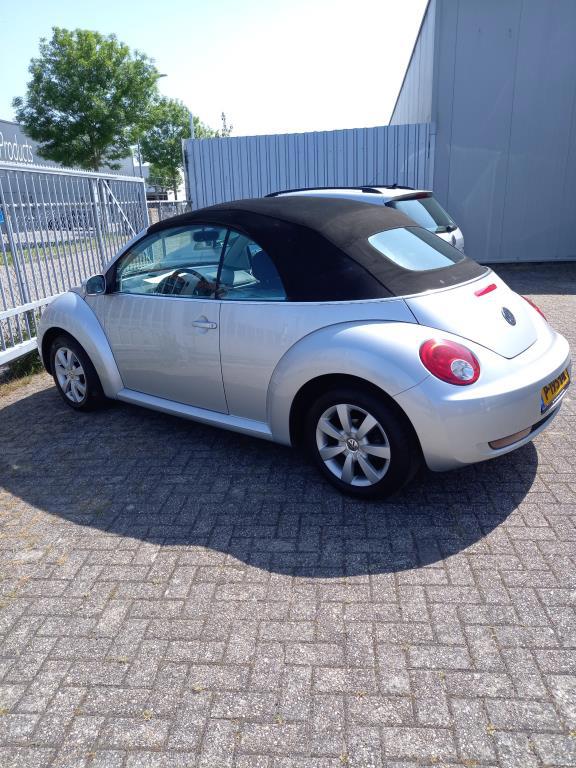 Volkswagen New Beetle