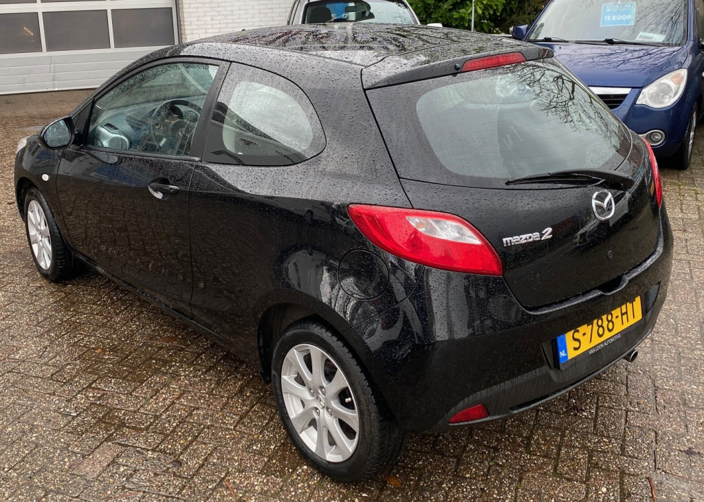 Mazda 2