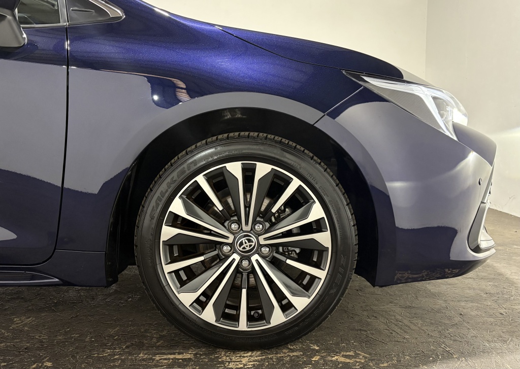 Toyota Corolla Touring Sports