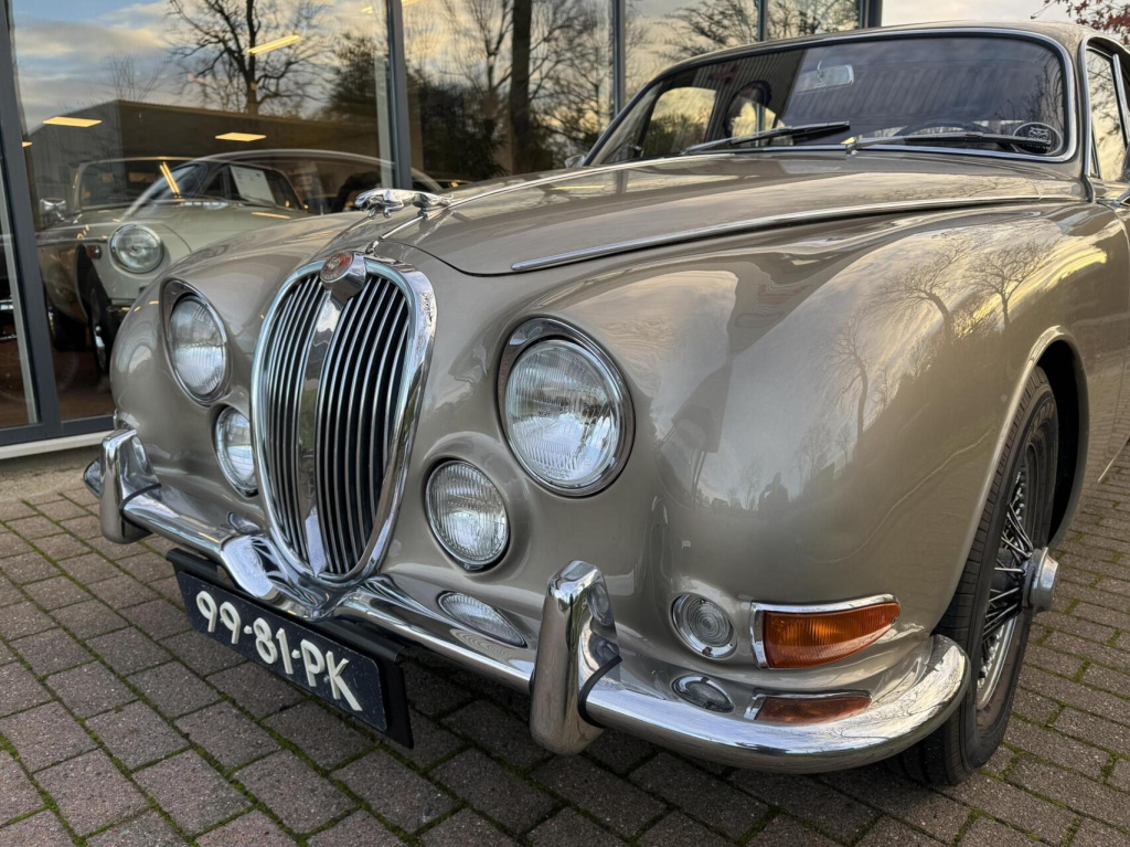 Jaguar S-Type