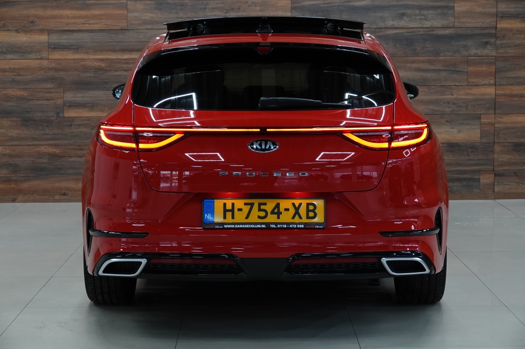 Kia Proceed