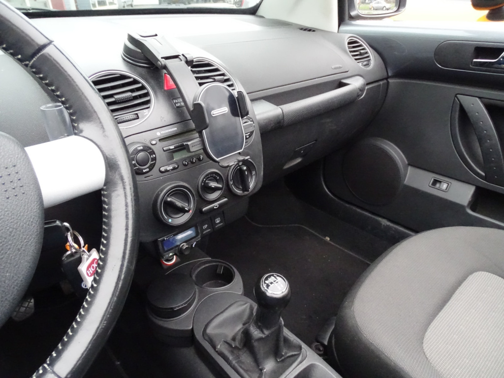 Volkswagen New Beetle